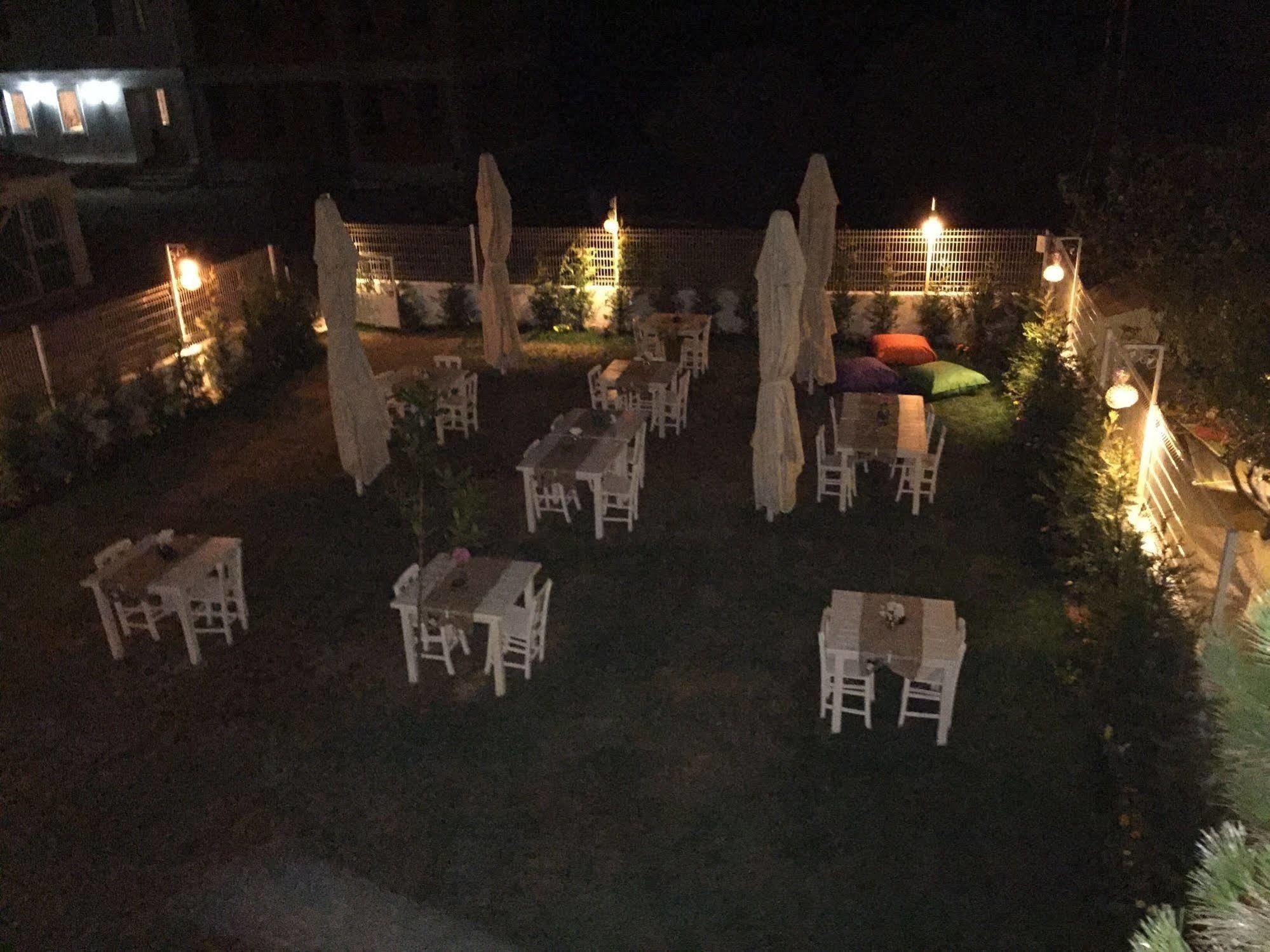 Garden Ada Hotel Бозджаада Экстерьер фото