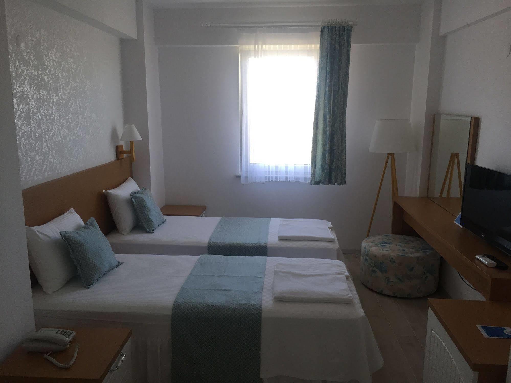 Garden Ada Hotel Бозджаада Экстерьер фото