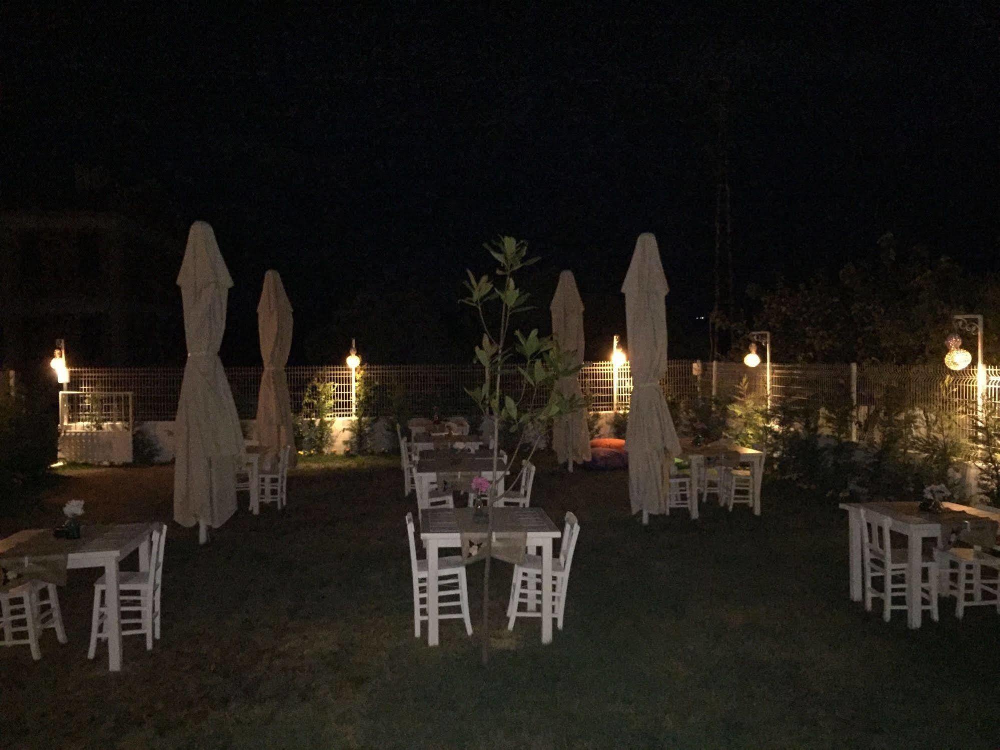 Garden Ada Hotel Бозджаада Экстерьер фото